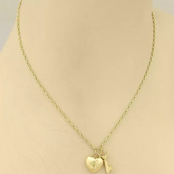 Rare Tiffany’s gold heart and key necklace - Picture 2 of 12